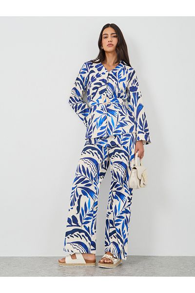 Styli Printed Belted Shirt and Pants Co-Ords