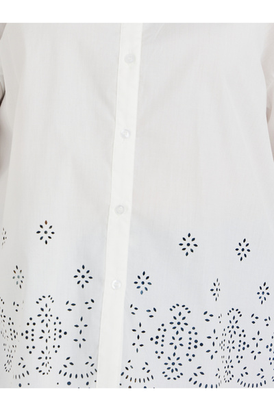 Styli Plus Size Scalloped Hem Spread Collar Shirt