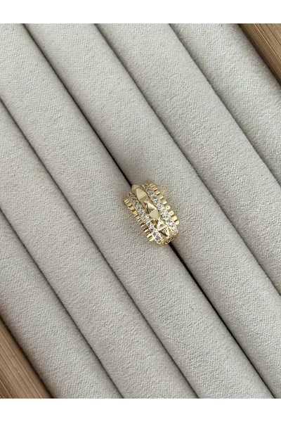 ringbox Gold Zımbalı Taşlı Kıkırdak Küpe Earcuff