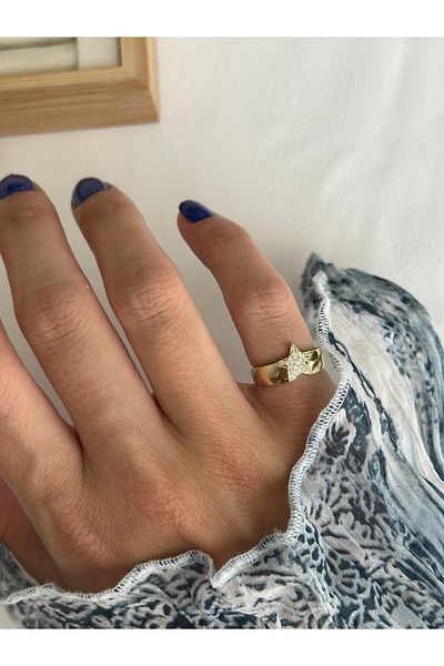 ringbox Gold Stone Star Pinky Ring