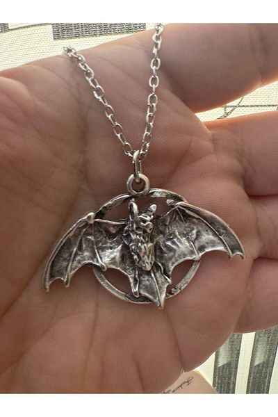 Herşey Nota Unisex Necklace with Bat Figure in Ring – 60 cm Chain, Gothic and Stylish Design