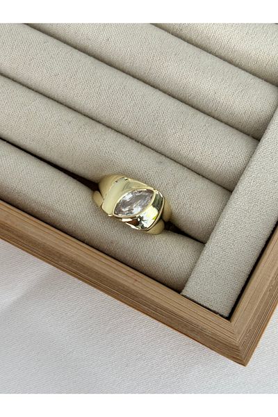 ringbox Gold Drop Stone Ring