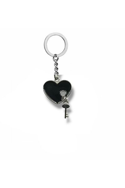 Herşey Nota Unisex Keychain with Black Heart Figure – Gothic and Stylish Accessory