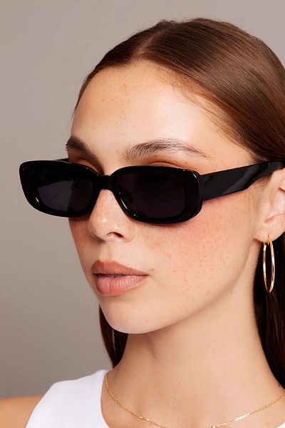 Tonny Black Women's Black Retro Rectangular Sunglasses