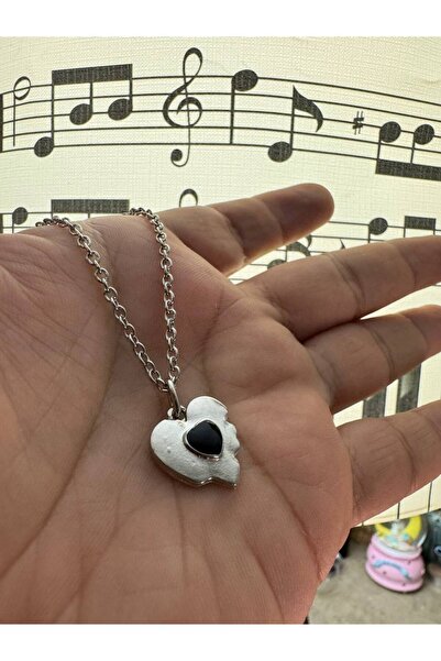 Yuchicly قلادة على شكل قلب من الحجر الأسود للنساء والرجال - اجتماع الأناقة وا...