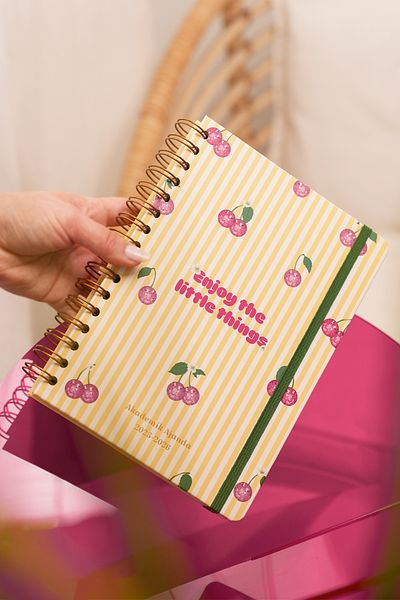 Matt Notebook 2025-2026 A5 Ακαδημαϊκό Ημερολόγιο Σπιράλ 15x21 cm - 17 Μηνιαίο Cherry