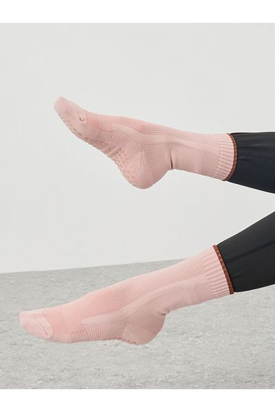 Styli Contrast Trim Silicon Base Yoga Socks