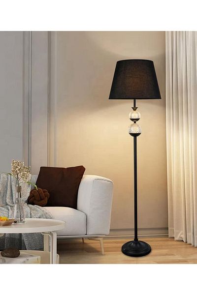 DEC14 Floor lamp with an elegant and modern design