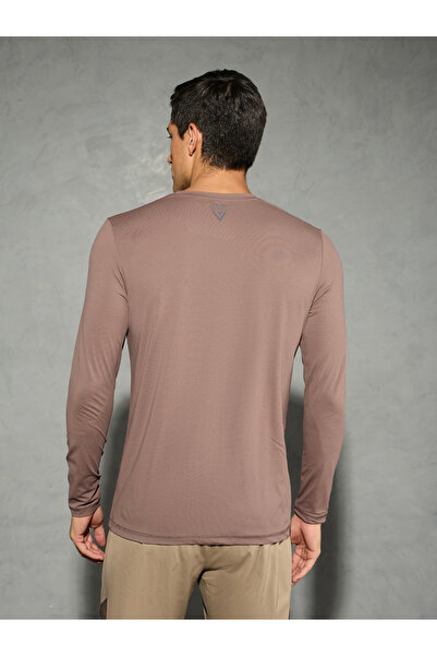 Technosport By Styli Solid Round Neck Long Sleeve T-Shirt