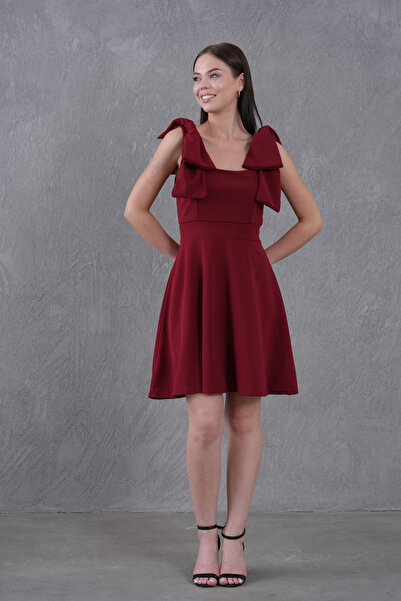 Secret Passion Lingerie Γυναικείο κρεπ ύφασμα φιόγκο λουράκι Λεπτομέρεια τετράγωνο γιακά Μίνι μπορντό βραδινό φόρεμα 2030