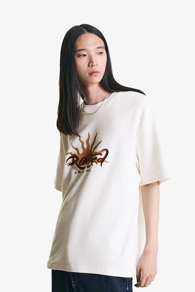 Bershka Textured short sleeve embroidered T-shirt
