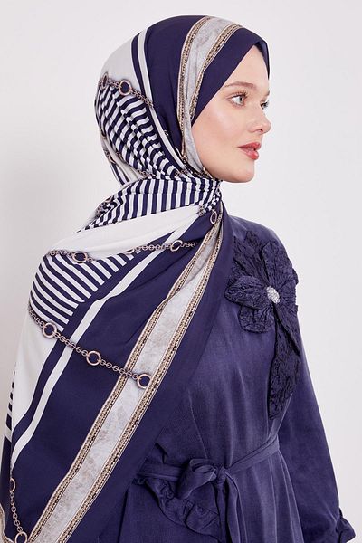 Levidor Chain Pattern Love Shawl