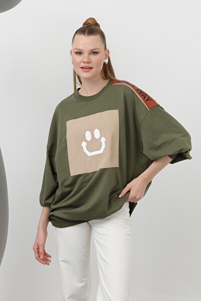 Loreen ÖNÜ GÜLÜCÜK BASKILI VE GARNİLİ OVERSIZE SWEAT