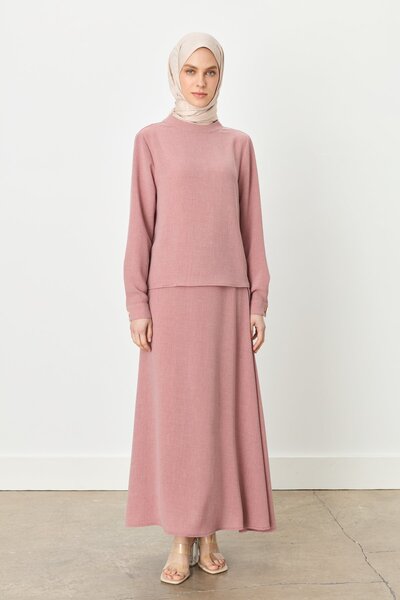 Nihan Metal Aksesuar Detaylı Etek Bluz Takım Gül Kurusu