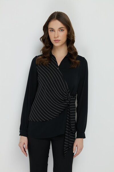 Nihan Bağlama Detaylı Bluz Siyah