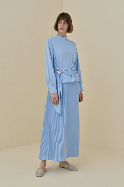 Nihan Toka Detaylı Etek Bluz Takım Açık Mavi
