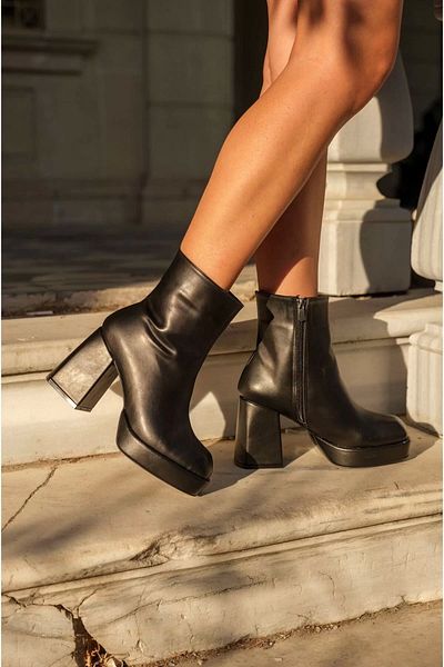 PayBuy Stylish Design Thick Heel Platform Boots Stylish and Elegant Evening Dress Shoes