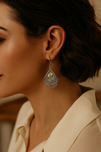 Lu Atelier Elena Vintage Resin & Dry Flower Handmade Earrings