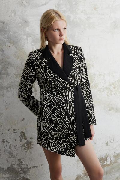 By Mare Style Emrovic-Asymmetric Patterned Belted Jacket