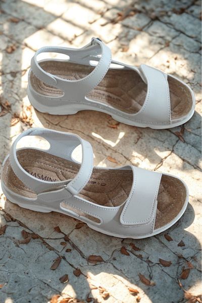 Weynes Women's Cream Summer Daily Comfortable Sandals Wsb3070