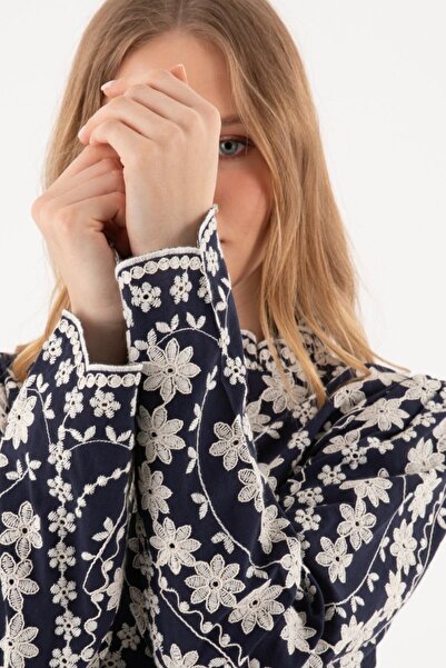 By Mare Style Garland-Lacquered Pure Cotton Navy Blue Blouse