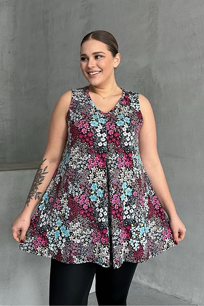 Stil Diva Bluză cu imprimeu floral cu decolteu în V de mărime mare 302261
