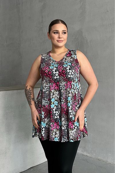 Stil Diva Bluză cu imprimeu floral cu decolteu în V de mărime mare 302261