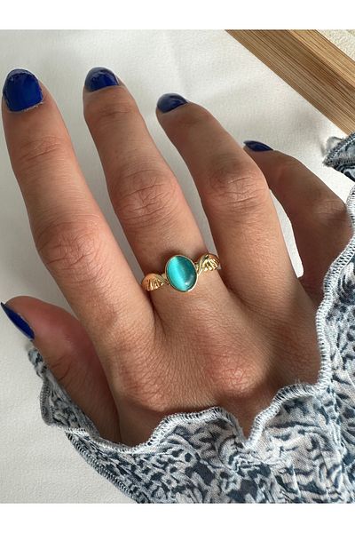 ringbox Turquoise Oval Stone Wing Ring