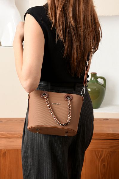 Just Polo Women's Chain Strap Medium Size Crossbody Bag