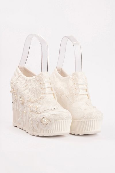 E&L Company 12cm Wedge Heel, Off-White Sports Bride. As Light as a Bird.