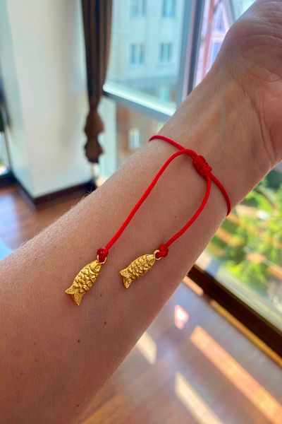 Shepidi Red Rope Gold Fish Bracelet