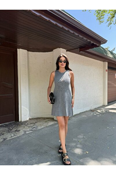 QADİSH فستان صيفي قصير بدون أكمام للنساء