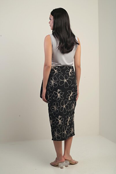 By Saygı Жіноча спідниця-міді з боковим шнурівкою