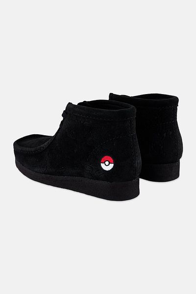 CLARKS Pokemon x Clarks Men Wallabee Lace Up Ankle Boots, Black