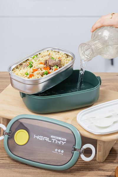 Porsima 3114-2 Vacuum Lunch Box Food Thermos Easy to Lock Self-Locking Lunch Box with Spoon – 750ml Green