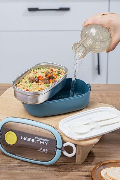 Porsima 3114-1 Vacuum Lunch Box Food Thermos Easy Lock Self Spoon Lunch Box – 750 ml Blue