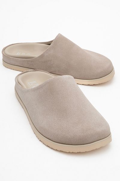 LuviShoes SPACE Γυναικείες παντόφλες μπεζ σουέντ από γνήσιο δέρμα κλειστό μπροστά