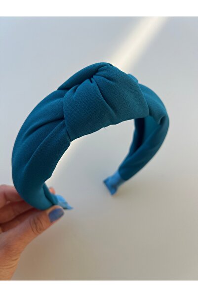 who knows ¿ Plain Fabric Knotted Crown Bandana
