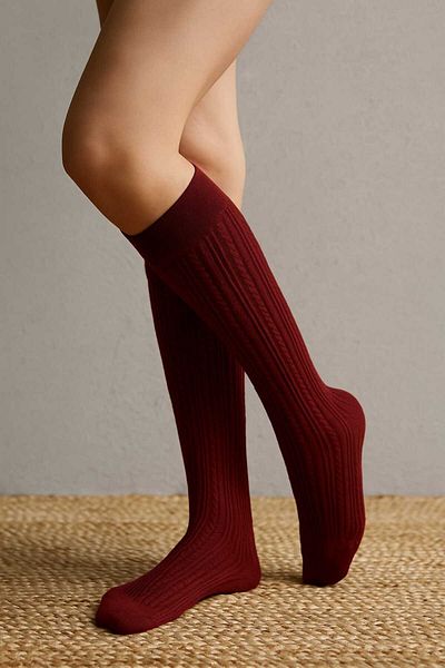DÜVEN Women's Knitted Patterned Winter 200 Den Knit Claret Red Knee Socks