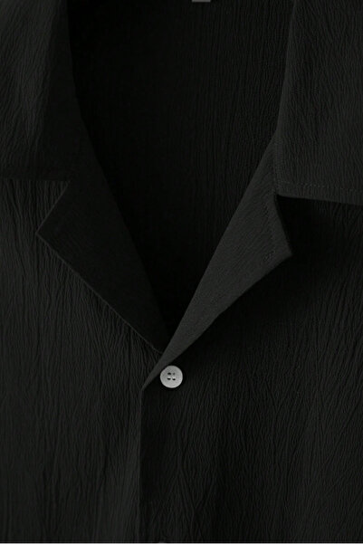 Tarz Cool Siyah Yarım Regular Apaş Yaka Kısa Kol Müslin Kumaş Erkek Gömlek