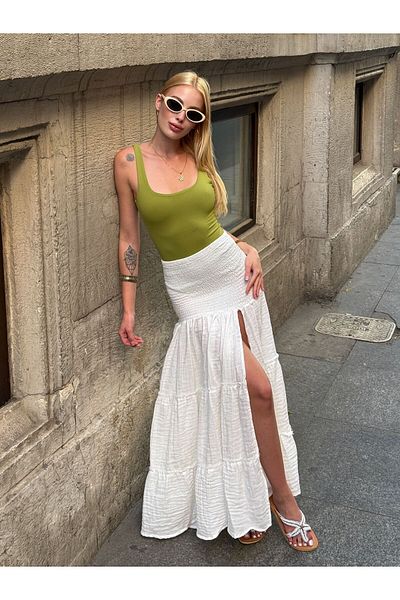 ELBEY High Waist Skirt with Slit Detail