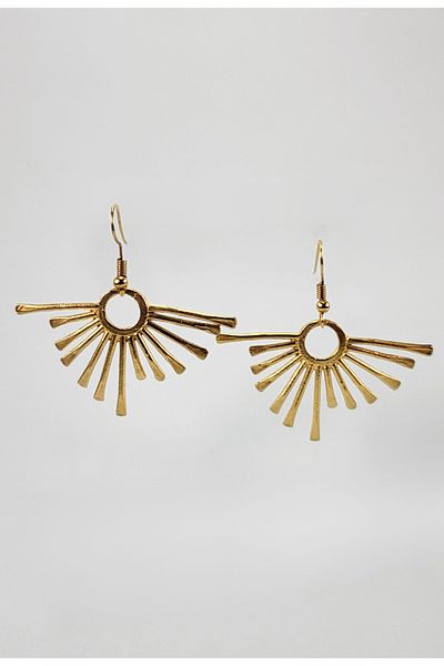 Sade Fashion Kordelya Earrings