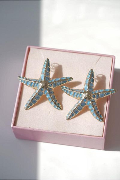 AŞIK ACCESSORIES Blue Starfish Earrings