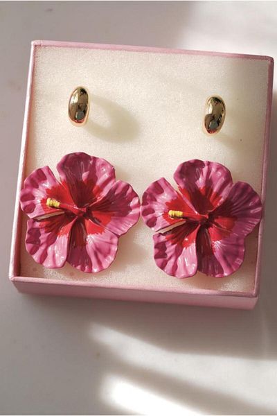 AŞIK ACCESSORIES 2'Li Flower Hoop Earrings