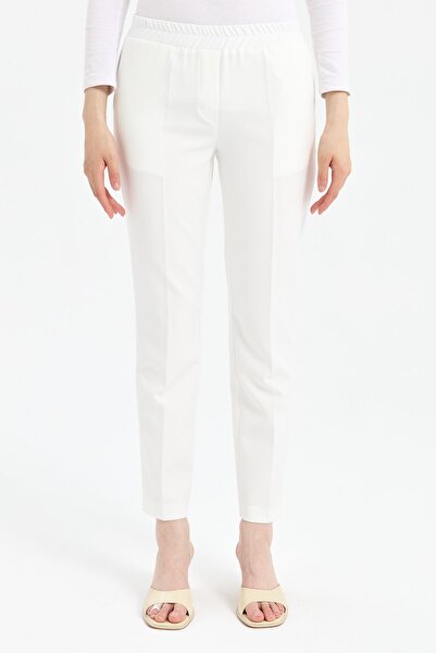 Nihan Beli Lastikli Havuç Pantolon Ekru