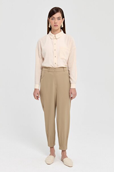 Nihan Paçası Nervürlü Paraşüt Kumaş Pantolon Bej