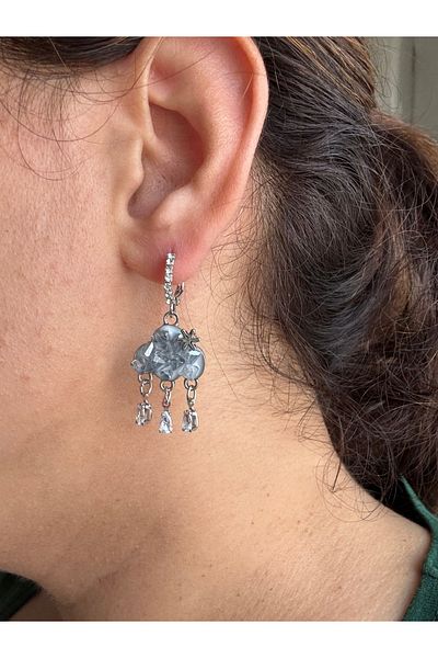 Gümüş sandık Cloud Themed Broken Stone Steel Hoop Earrings