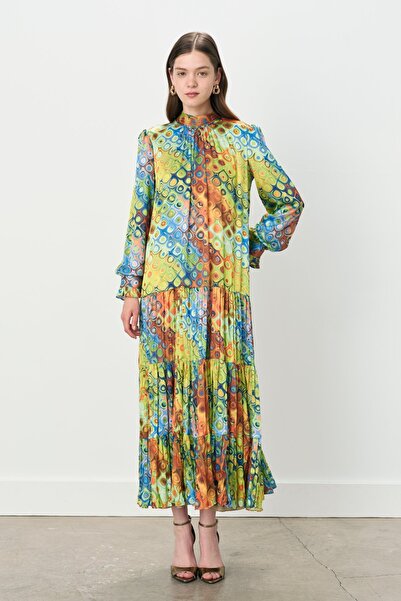 Nihan Büzgü Detaylı Empirme Elbise Yeşil