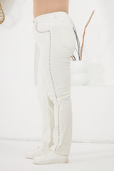 RMG Large Size Jeans with Stone Detail on the Sides White