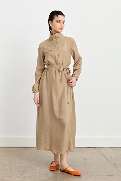 Nihan Yaka Detaylı Kuşaklı Modal Elbise Vizon